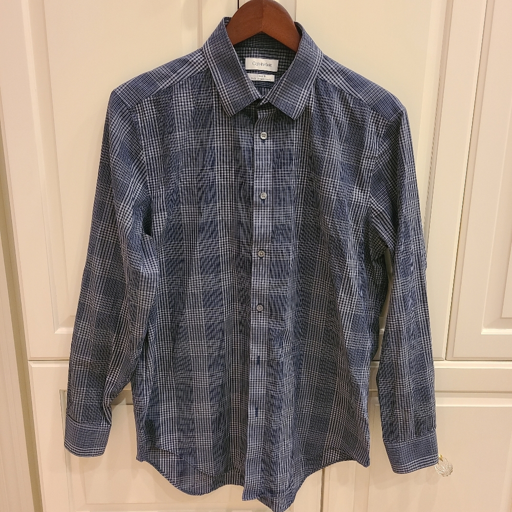 Calvin Klein Mens Steel+ Slim Fit Stretch Non-Iron Dress Shirt Small Blue Plaid